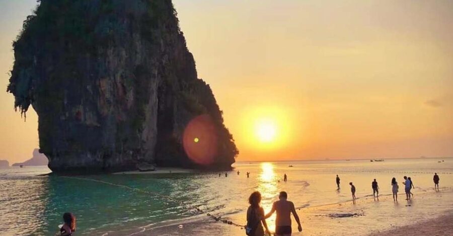 Krabi: 7 Islands Sunset Hopping Cruise with BBQ & Plankton - Thale Waek sandbar at low tide: Tup and Mor’s separated sea