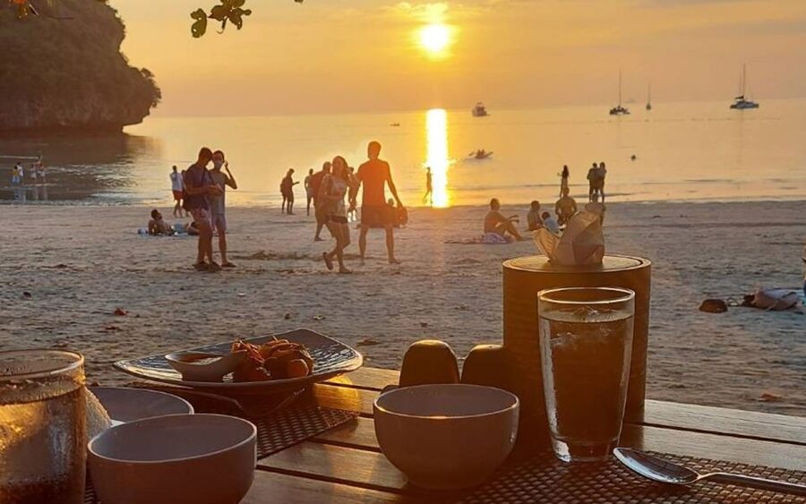 Krabi: 7 Islands Sunset Hopping Cruise with BBQ & Plankton - What to bring so the cruise day stays comfortable