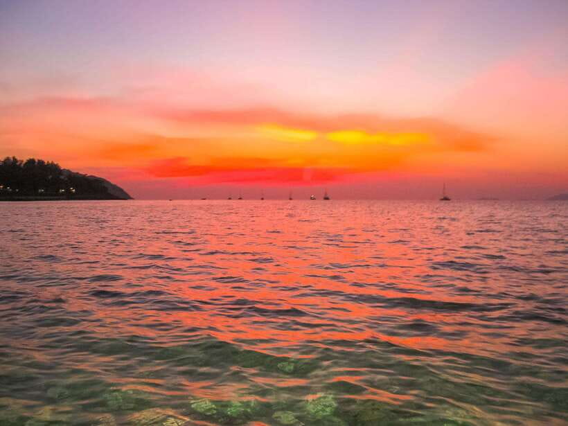 Krabi: 7 Islands Sunset Tour with Plankton Swim and BBQ - A Krabi sunset day built around islands, BBQ, and a night glow
