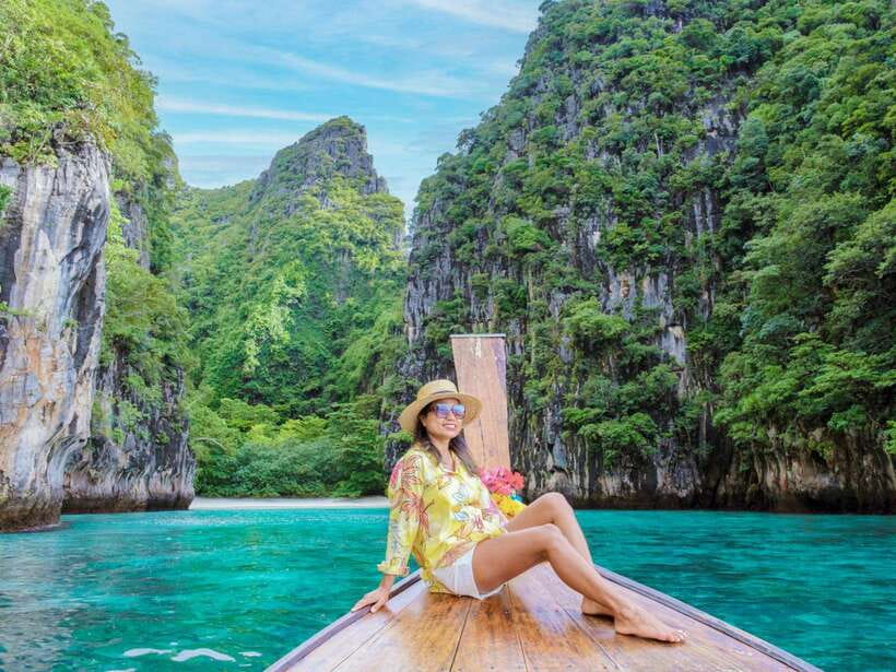 Krabi: 7 Islands Sunset Tour with Plankton Swim and BBQ - The beach BBQ at sunset: simple, filling, and diet-friendly