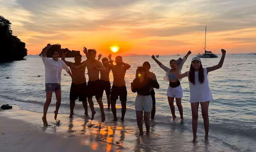 Krabi: 7 Islands Sunset Tour with Plankton Swim and BBQ - The plankton swim after sunset: how to maximize your odds