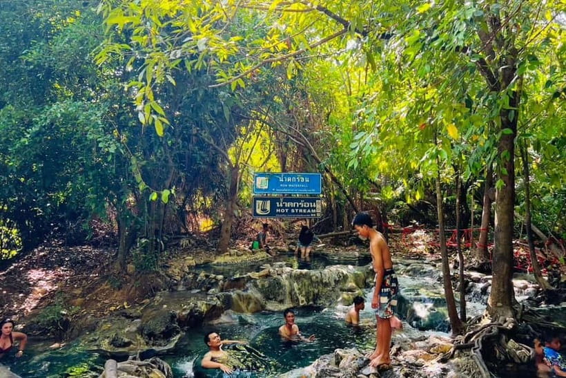 Krabi: Emerald Pool, Hot Springs, and Kayaking Tour - Group size, timing, and crowd reality