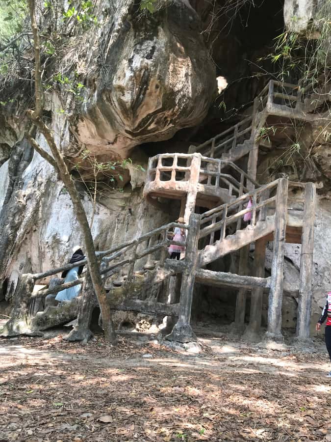 Krabi: Half-Day Mangrove Boat Trip And Khao Khanap Nam Cave - The cave dwellers story: human bones and the pull of the past