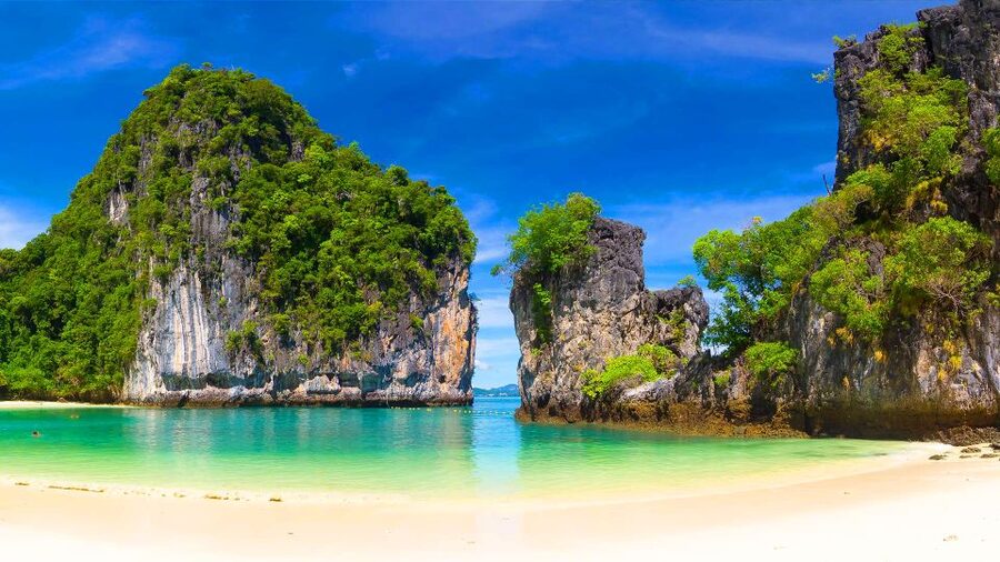 Krabi: Hong Island Sunset and BBQ Dinner Tour - Pakbia Island sunset BBQ: where the day slows down