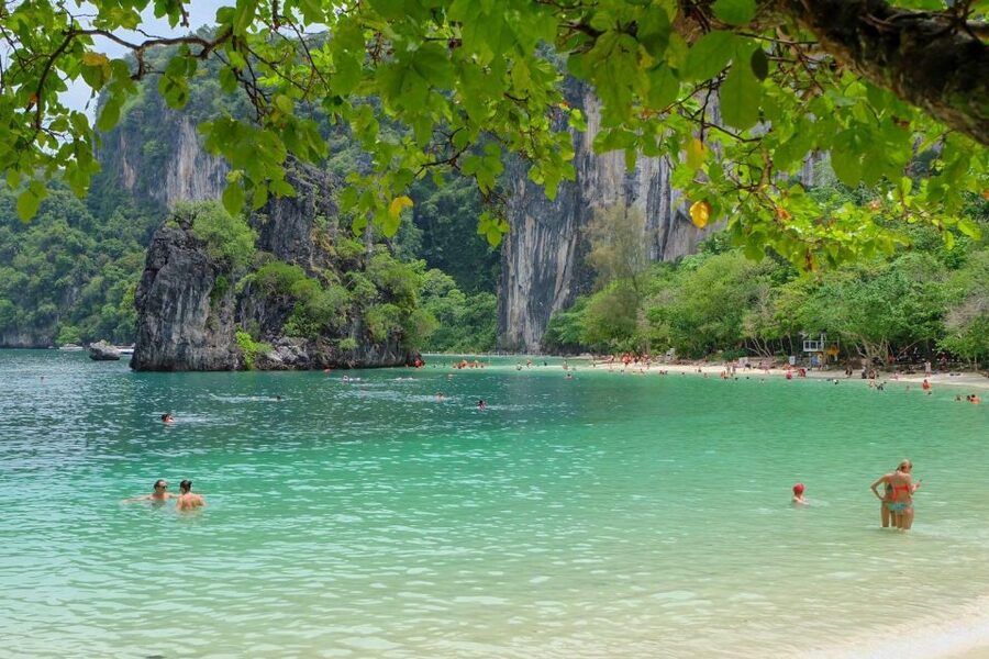 Krabi: Hong Islands Day Tour by Longtail Boat - Getting to the pier and starting at the right time