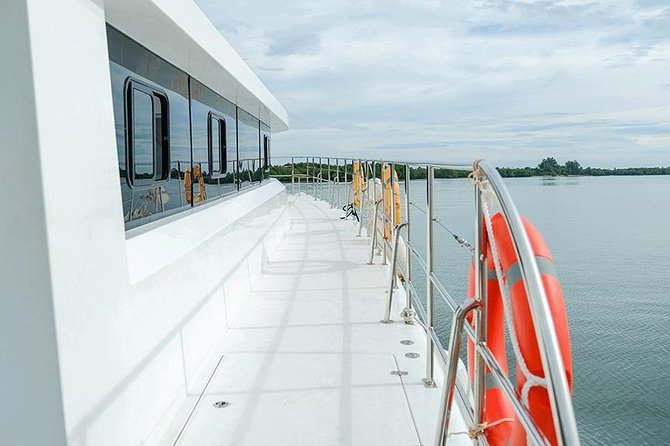 Krabi Hong Islands Sunset Party Catamaran Cruise - Food and Comfort on the Meka Catamaran, What You Can Actually Expect