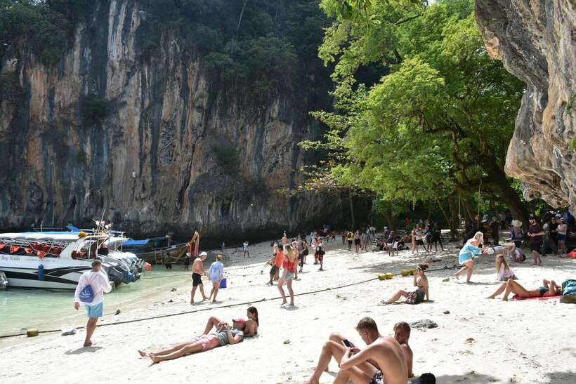 Krabi: Hong & Paradise Island Odyssey by Speedboat - Cruising Hong Lagoon: cliffs up close, photos easy, motion gentle