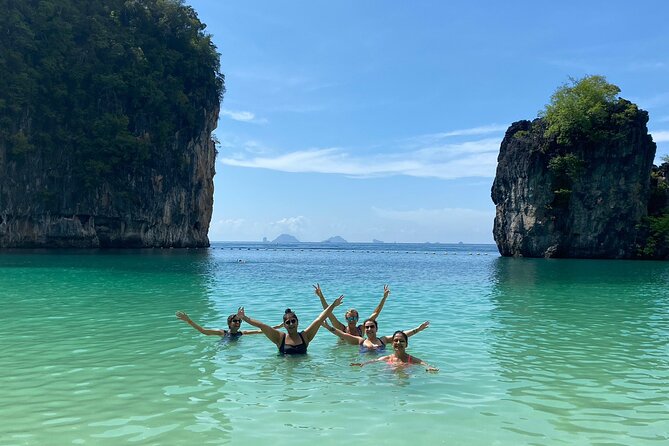 Krabi Islands Private Tour - Hong Island: the lagoon you can only reach at certain tides