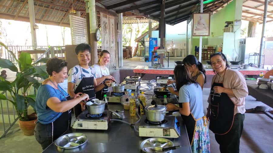 Krabi: Morning/Afternoon Thai Cooking Class at Ya's Cookery - Choosing your dishes: the smartest part of the class