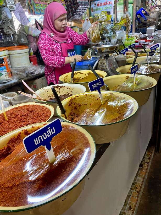 Krabi: Morning Food Tour with Local Guide - Where the street art fits in (and why it’s not fluff)