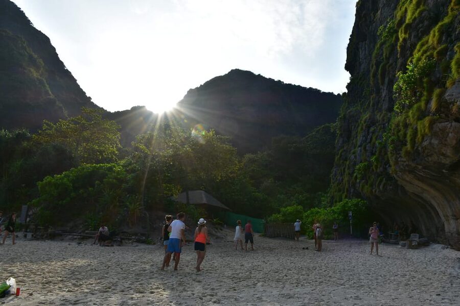 Krabi: Phi Phi Islands & Maya Bay Speedboat Tour with Lunch - Price and value: what $50 includes, and what to budget for