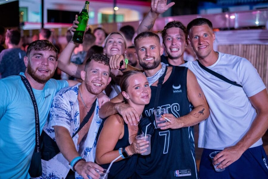 Krabi Pub Crawl - Join Nomads For The Best Night in Ao Nang! - Who this is best for (and who should skip it)