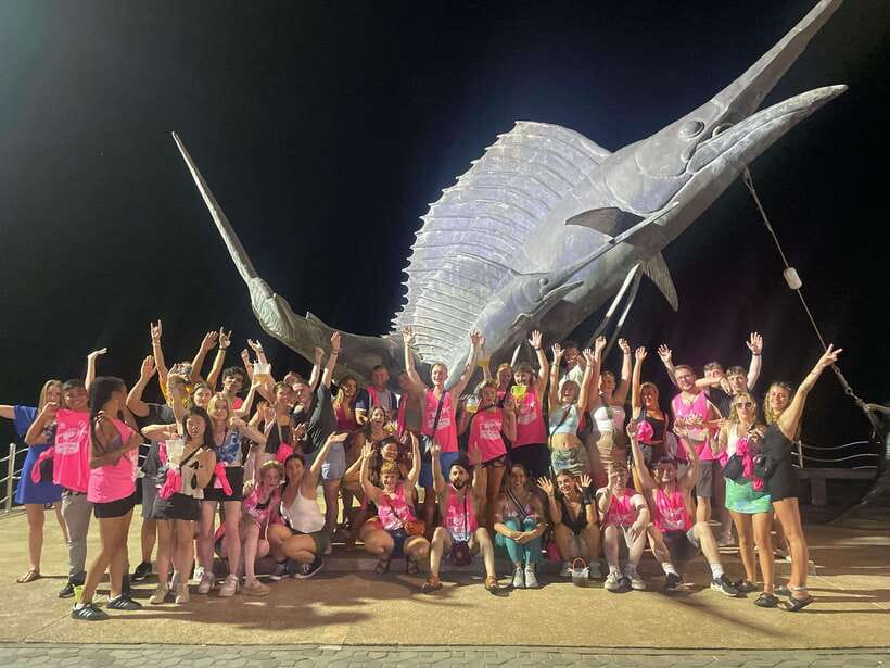 Krabi Pub Crawl - The Best Nightlife Tour in Ao Nang! - The drinking games hour: 9:00 to 10:00 is the real social warm-up