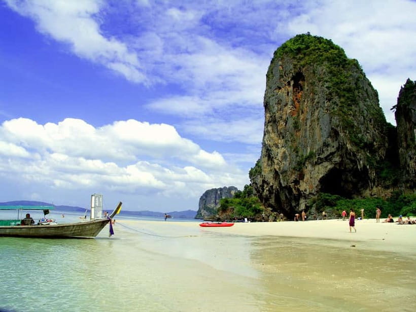 Krabi: Railay Beach & Caves + Jurassic World : Rebirth Sites - Jurassic World Rebirth meets Railay’s real-life cliff scenery
