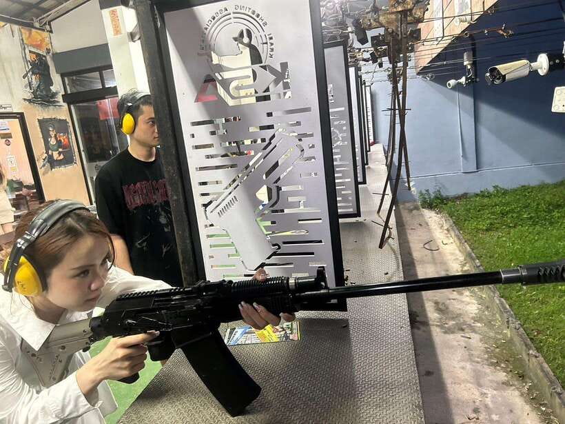 Krabi shooting range(.22 LRM4, .10 bullet) - The 45 Minutes on the Range: Posture, Technique, and Accuracy Testing