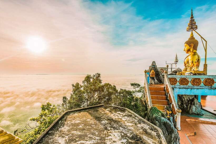 Krabi: Tiger Cave Temple, Emerald Pool and Hot Springs Tour - Guides, small group pace, and the value of how it’s run