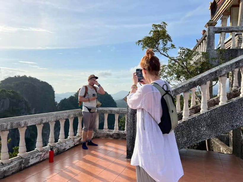 Krabi: Tiger Cave Temple Sunset Tour - Why Tiger Cave Temple at sunset feels different from a morning climb