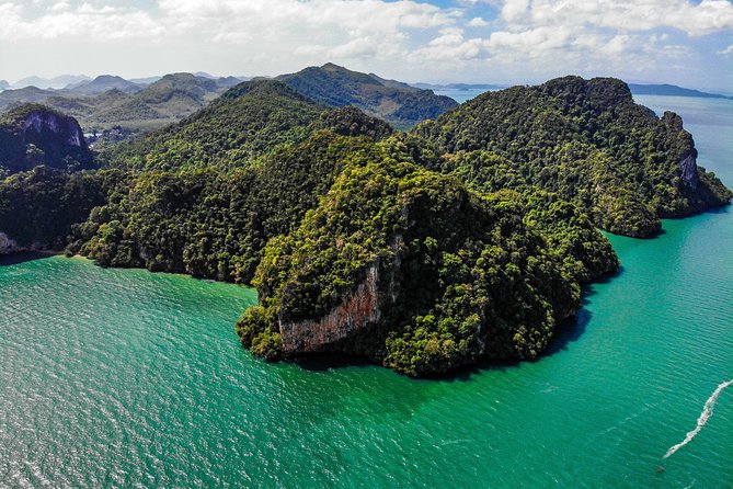 Krabi to James Bond and Hong Islands Offbeat Speedboat Tour - James Bond Island from the boat: iconic, but time-limited on purpose
