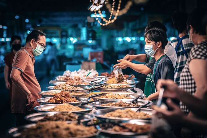 Lanna Kingdom Chiang Mai Food Tour with 15+ Tastings - Where You Start and Finish: Wat Lok Moli to Nimmanhaemin