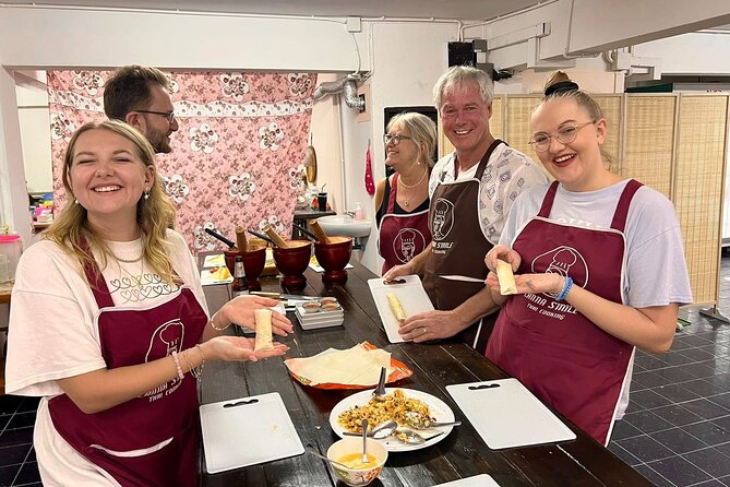 Lanna Smile Thai Cooking Class in Chiang Mai with Market tour - A smart 5-hour plan for Lanna Thai food lovers