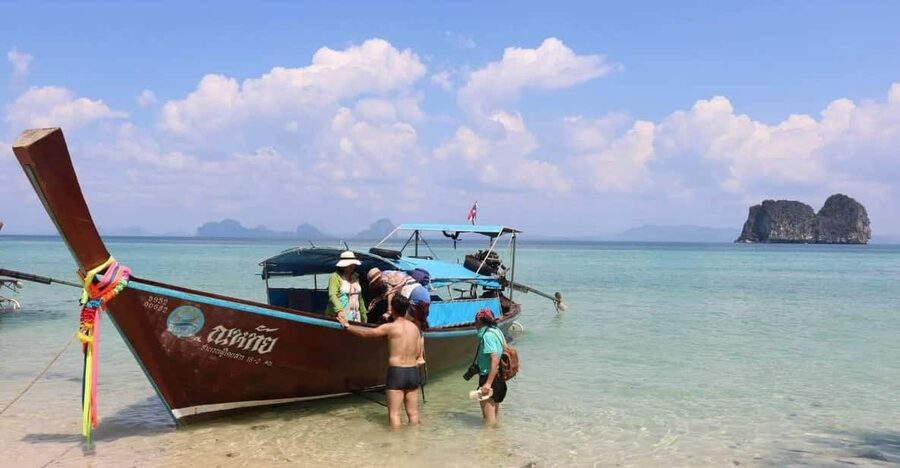 Lanta's Hidden Gems: 4 Islands by Traditional Longtail Boat - Koh Chueak Snorkeling: Small Island, Big Water Energy