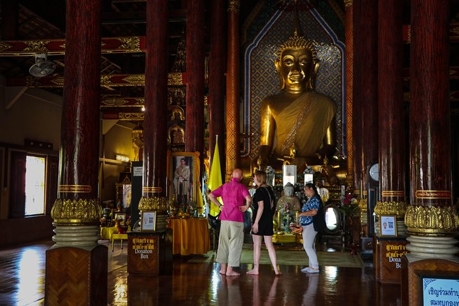 LIFECYCLING - Half Day City Bike Tour - Chang Klang: temples plus tight alleys by bike