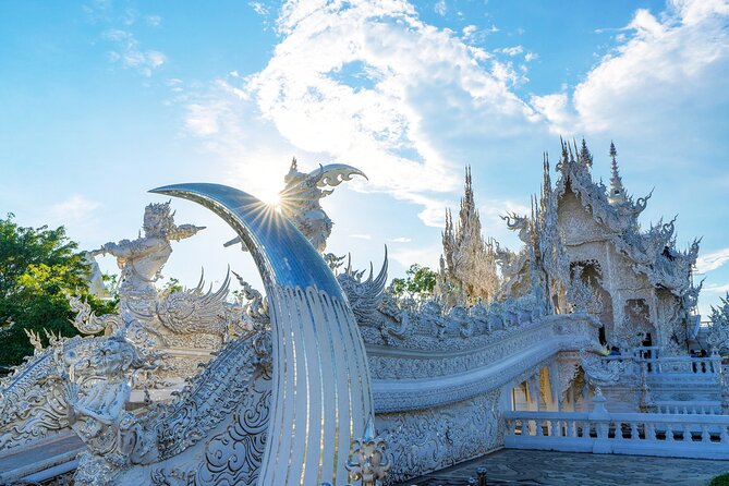 Long Neck Village, White & Blue Temple, Black House Day Tour From Chiang Mai - Baan Dam Black House Museum: traditional forms with a modern twist
