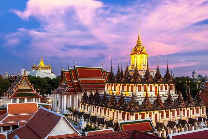LR-01 TaLad NangLerng, ride along the old town and try local street foods - Key highlights you should care about