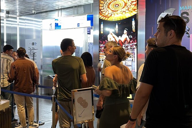 Mahanakhon Sky Walk Tour in Bangkok - Your 3-hour rhythm at King Power Mahanakhon