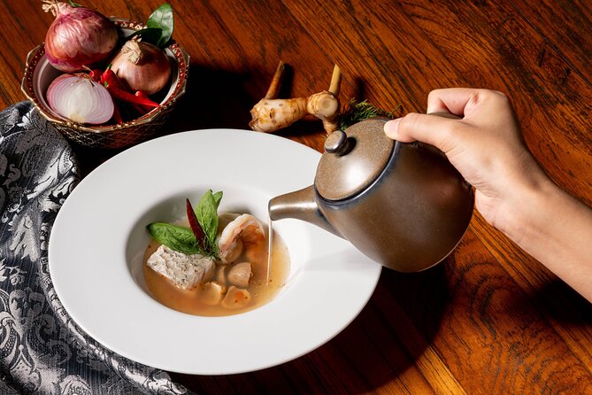 Manohra Cruise Luxury Dining - A seated Thai set menu, with dishes you can actually name