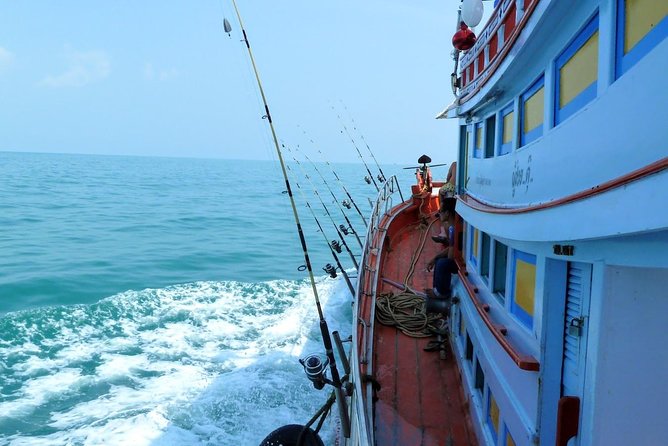 Mr. Tu Fishing Day Trip by Escort Boat from Koh Samui - Lunch onboard: Thai-style buffet and what to expect