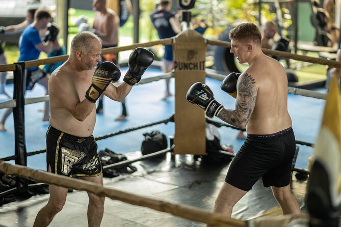 MuayThai Class for Beginners - Timing, Meeting Point, and Getting There Without Stress