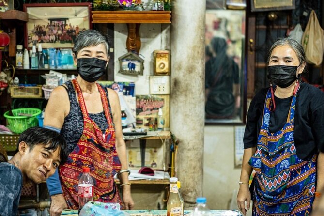 Must-Try: Hidden Bangkok Bike and Food Tour - Bangkok Yai and friendly locals: where “backstreets” become the point