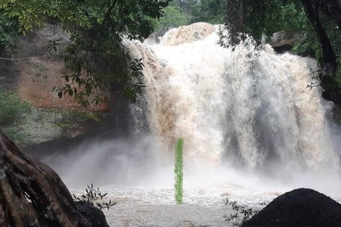 Natural Park Khao Yai with Mr Nong - Waterfall time at Haew Narok: Haew Suwat and Haew Narot