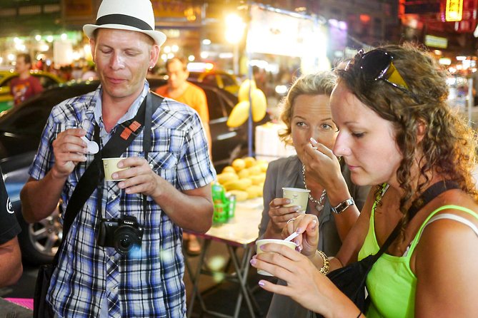 Night Street Food Tour of Bangkok's Chinatown - The 12 tasting stops that turn into a full Chinatown dinner