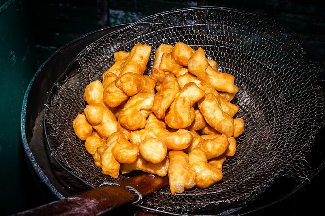 Northern Flavours Chiang Mai Food Tour with 15+ Tastings - First stop: Chiang Mai starters built for variety and repeat ordering