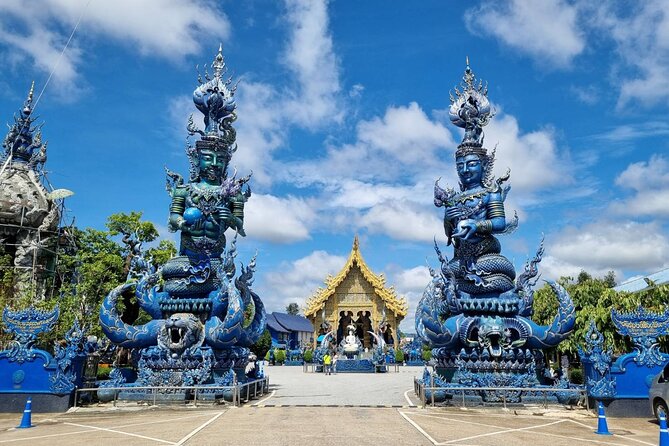 One Day Group Tour Experience in Chiangrai - Baan Dam Museum (Black House), where the weird makes sense