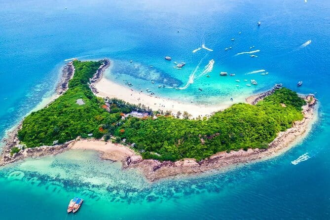 Pattaya: 3 Islands one day trip on Catamaran with Lunch - Lunch on Board in the Middle of the Fun: BBQ, Thai Buffet, and Drinks
