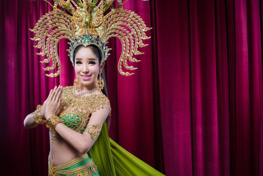 Pattaya: Alcazar Cabaret Discounted Admission Ticket - Photo Rules, Phone Lights, and Theater Etiquette