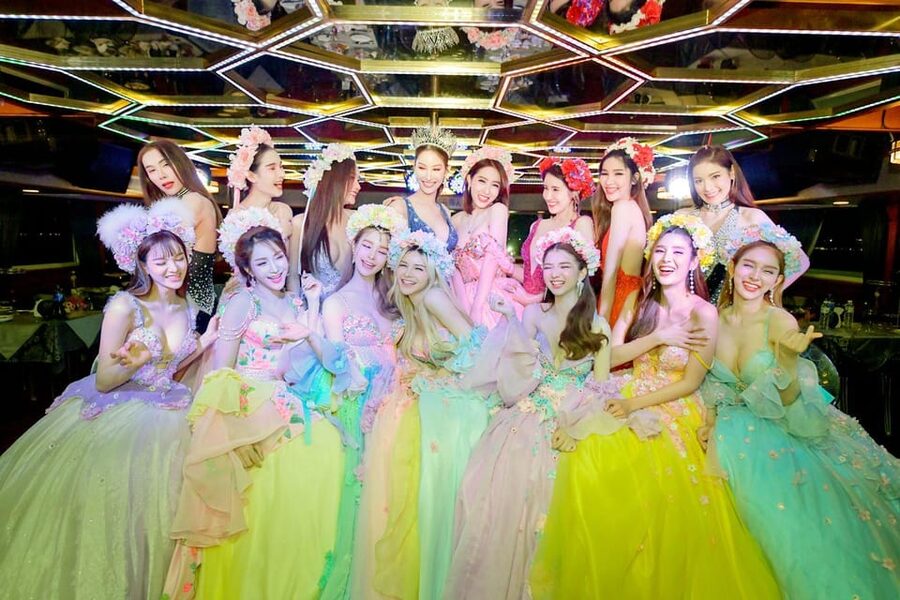 Pattaya: All Star Dinner Cruise, Cabaret Show & Beer Buffet - Unlimited beer and soft drinks: fun factor, small caution