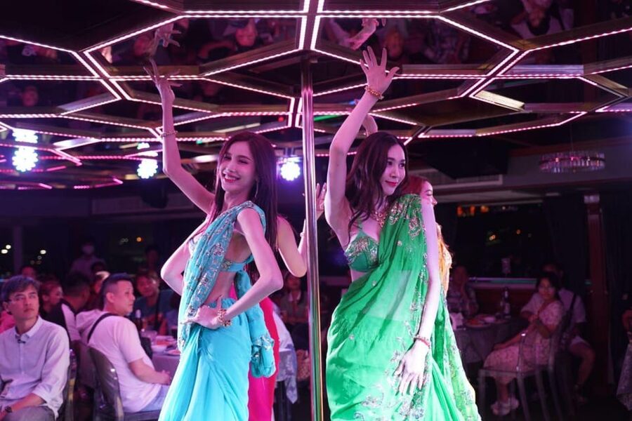 Pattaya: All Star Dinner Cruise, Cabaret Show & Beer Buffet - The cabaret show by Tiffany Beauty Contest performers