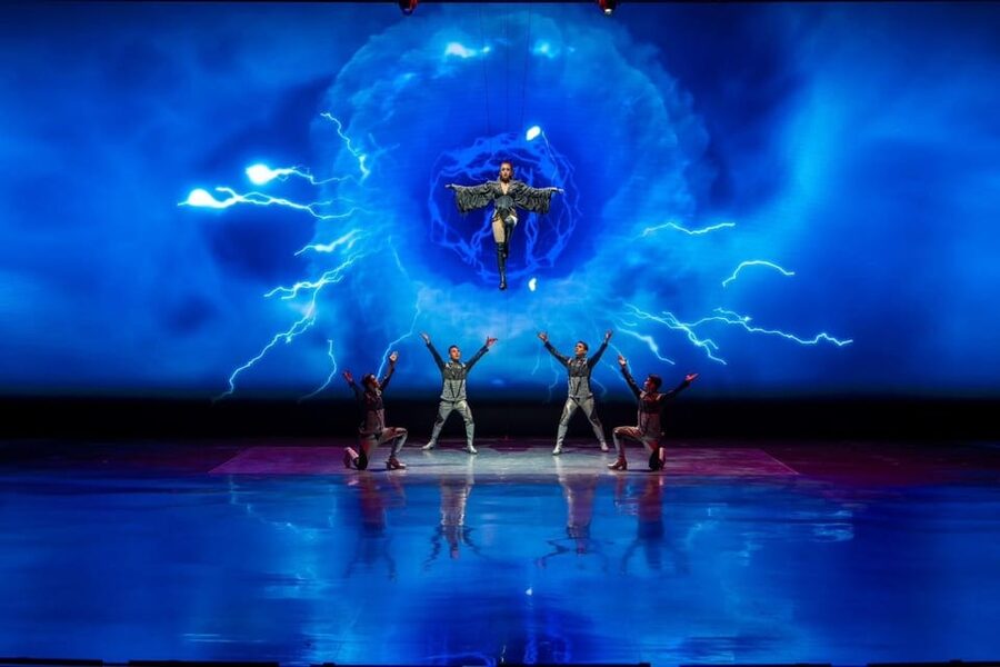 Pattaya: Colosseum Show Experience - Inside the semi-circular arena built for clear stage views