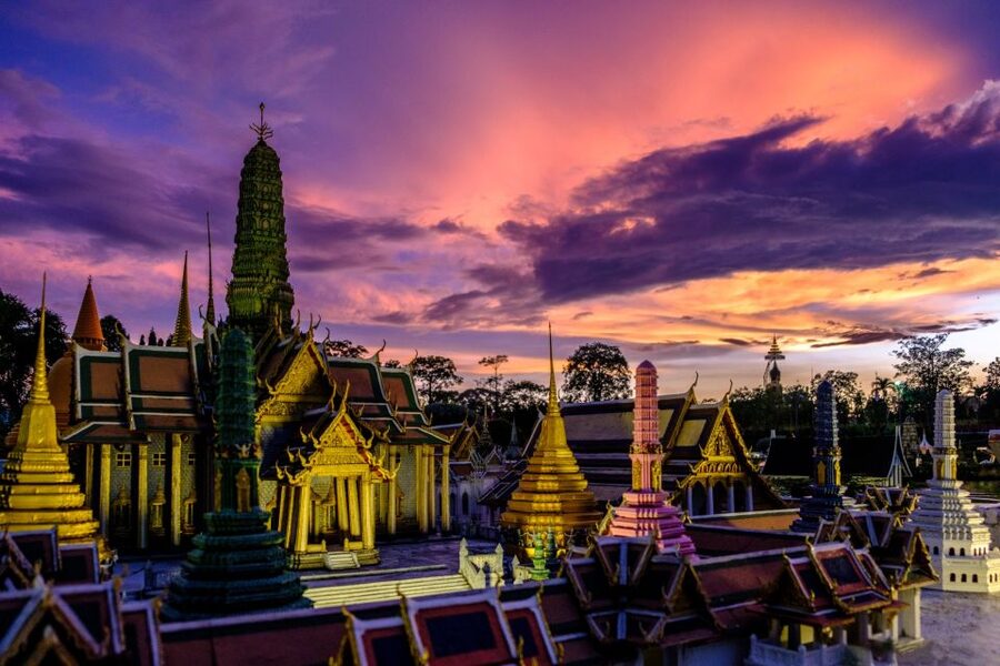 Pattaya: Mini Siam and Mini Europe Entry Ticket - Open-Air Walking: Heat, Comfort, and Photo Timing