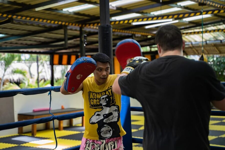 Pattaya: Muay Thai Boxing Introduction Class for Beginners - Equipment, showers, and what you do not have to worry about