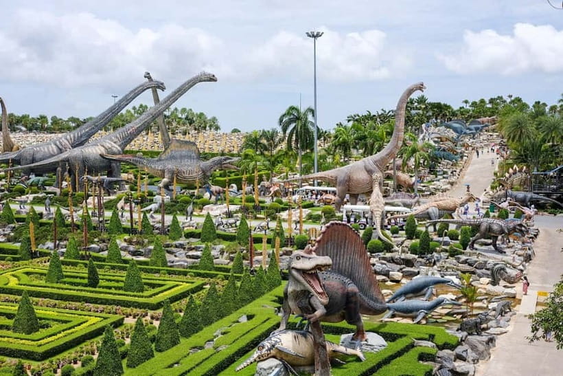 Pattaya: Nong Nooch Tropical Garden Ticket - Dinosaur Valley: where the garden does its most fun trick