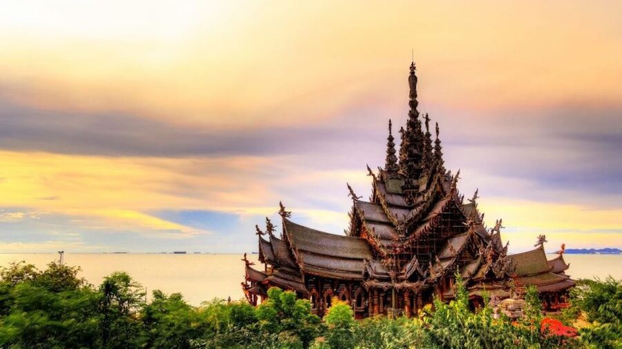 Pattaya: The Sanctuary of Truth Discounted Admission Ticket - Waterfront Castle Vibes: Why the Architecture Hits So Hard