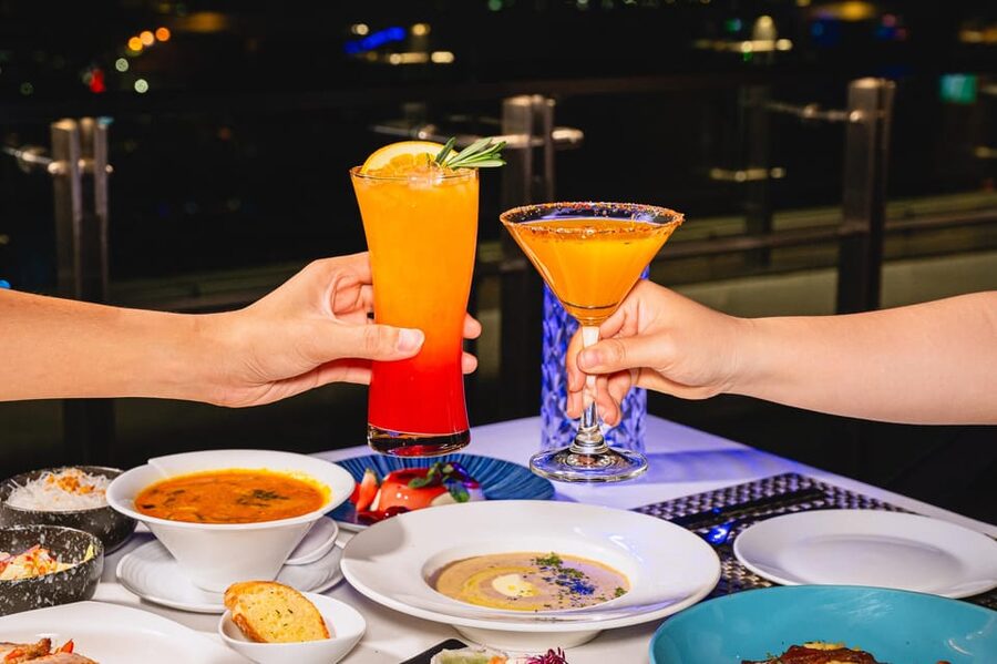 Pattaya: The Sky 32 at Grande CentrePoint Hotel - Who should book The Sky 32 rooftop dinner