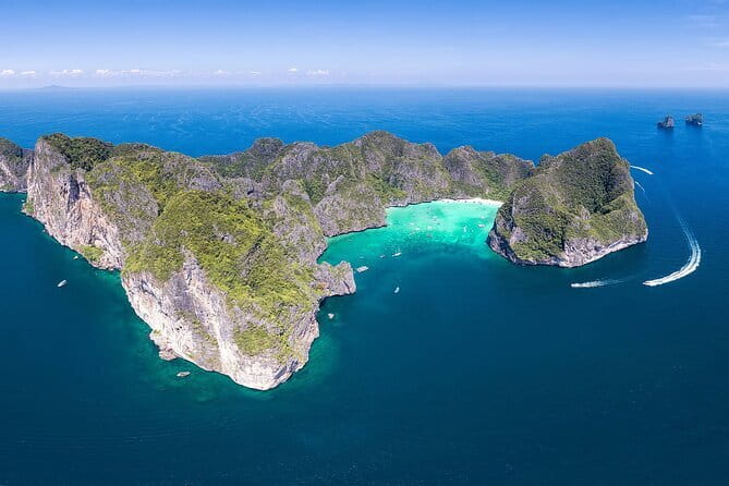 Phang Nga Bay Day Trip to Panak and James Bond Island by Speedboat from Phuket - James Bond Island (Koh Ta-pu): Seeing Nail Island for Real