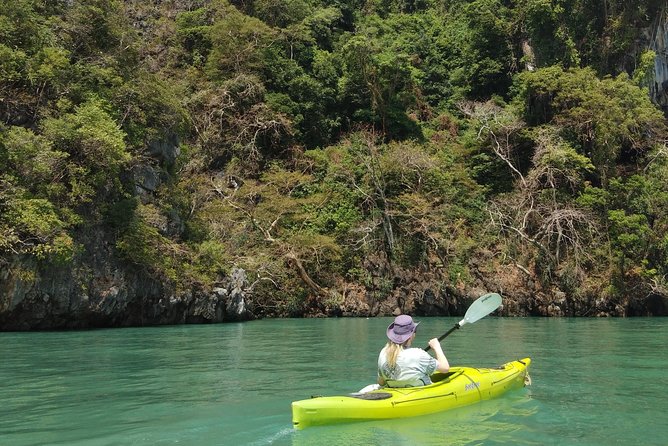 Phang Nga Bay kayaking day trip - The Hong Lagoon Visit: The Signature Moment