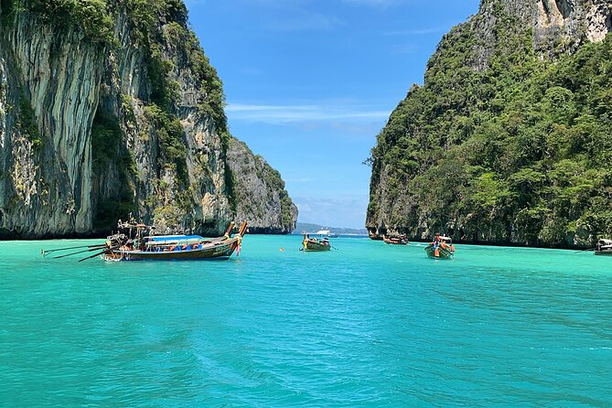 Phi Phi + 4 Islands Avoid the Crowds Tour From Krabi - Stop by stop: Chicken Island to keep the day fun early